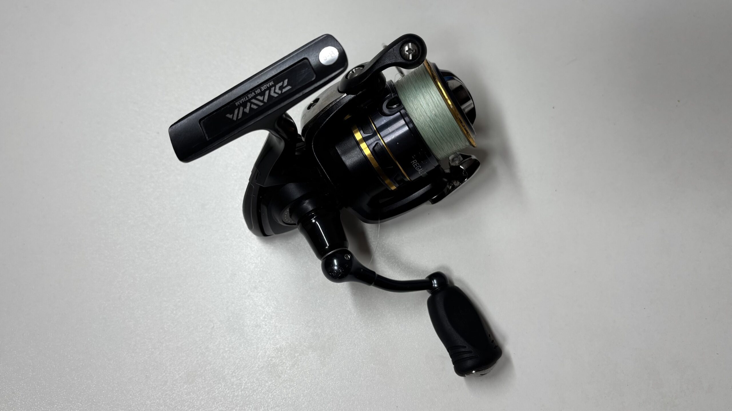 電車釣行で使用しているリール（ライトゲーム用）